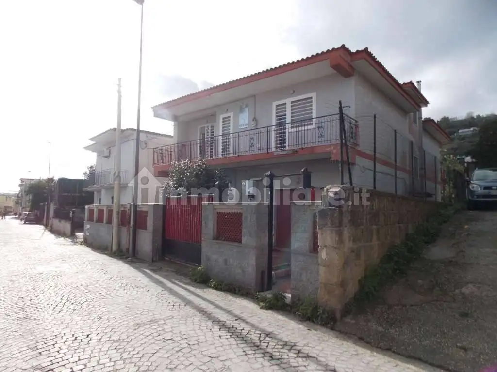 Appartamento in vendita a Monte di Procida