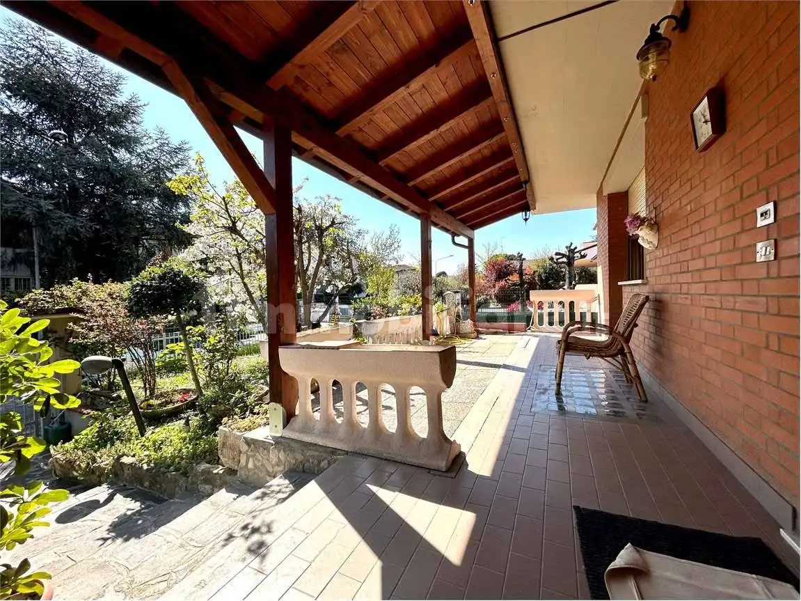 Villa in vendita a Castel San Pietro Terme