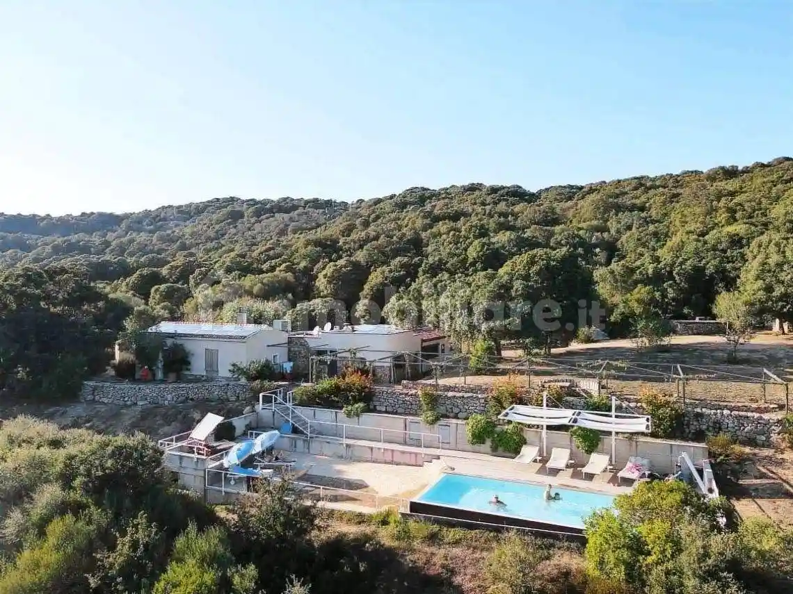 Villa in vendita a Trinità d'Agultu e Vignola