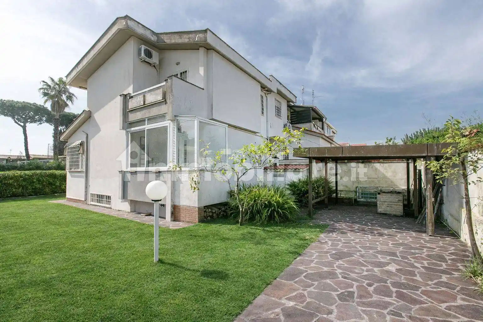 Villa in vendita a Anzio