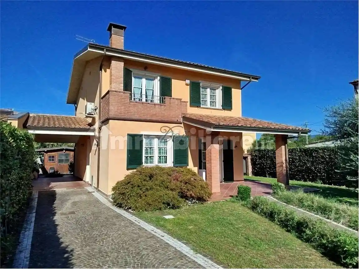 Villa in vendita a Capannori