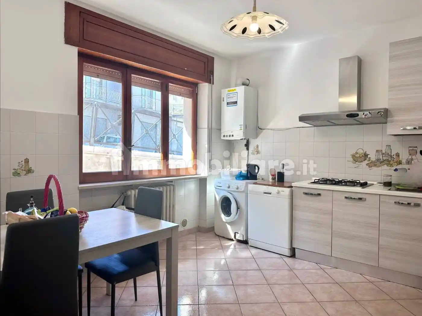 Quadrilocale via Cappuccini 111, Centro, Loreto Aprutino - foto 4