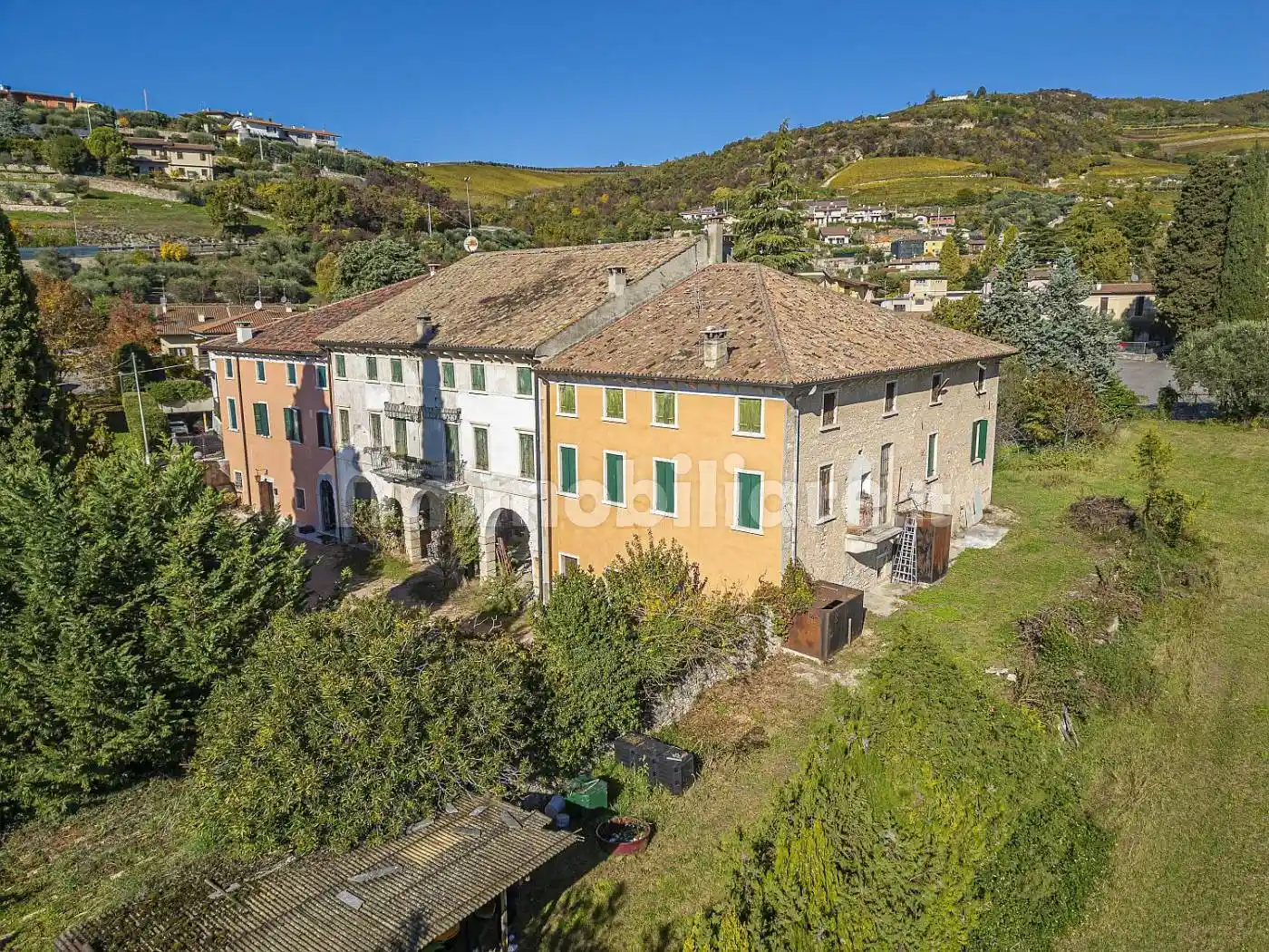 Casa indipendente in vendita a Sant'Ambrogio di Valpolicella