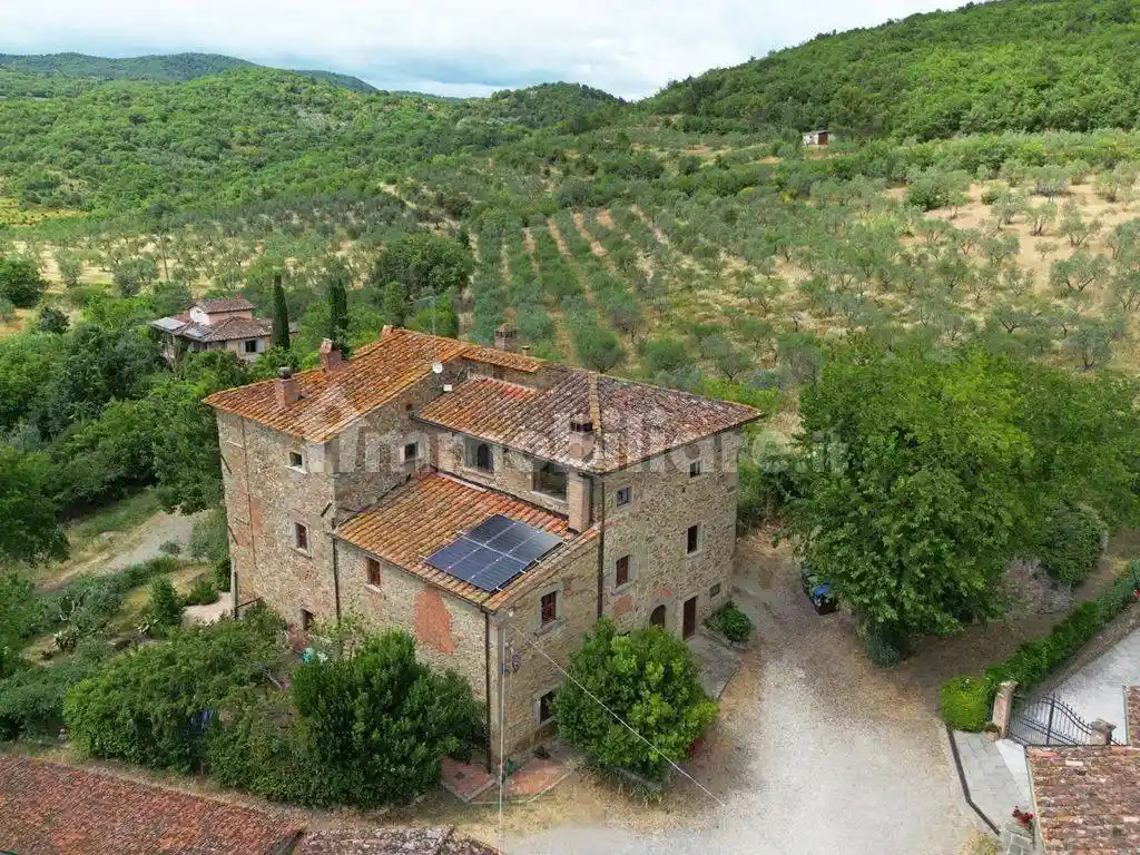 Rustico - Casale in vendita a Arezzo