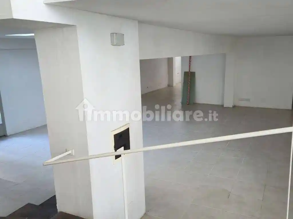 Palazzo - Edificio in Vendita - foto 2