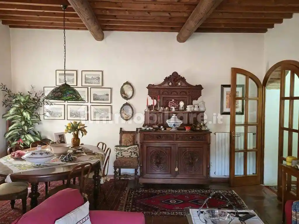 Appartamento in vendita a Sinalunga