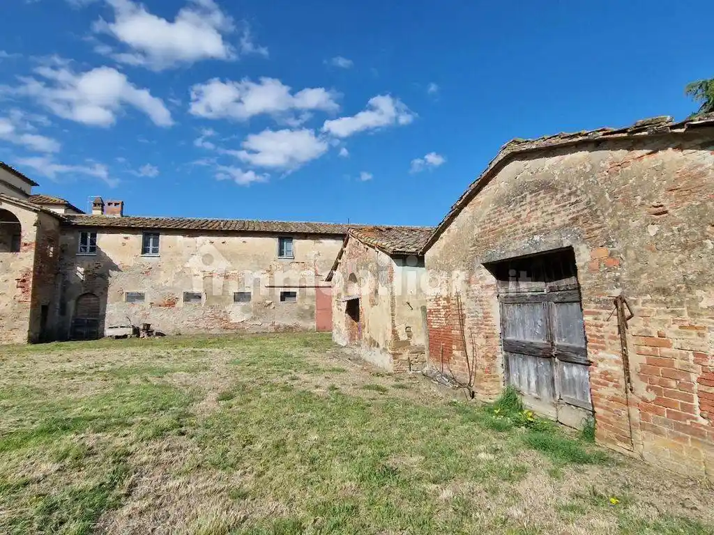 Rustico - Casale in vendita a Foiano della Chiana