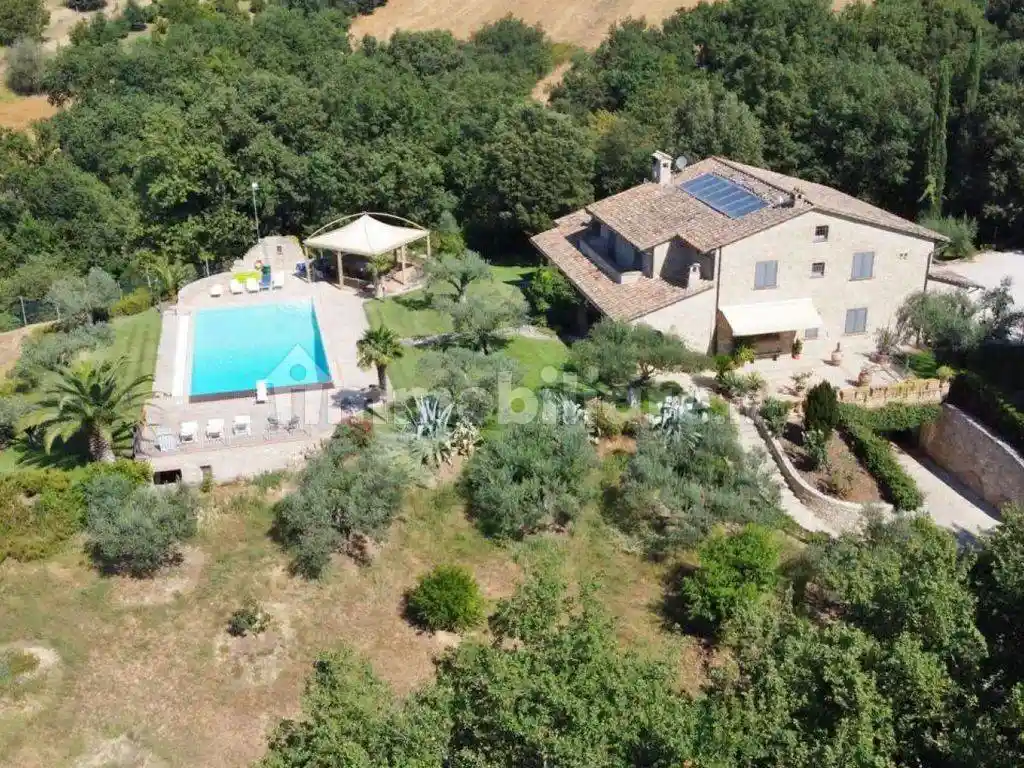 Rustico - Casale in vendita a Collazzone