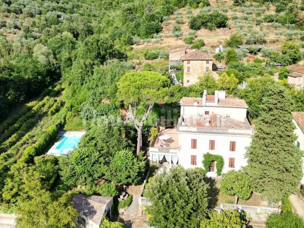 Villa in vendita a Arezzo