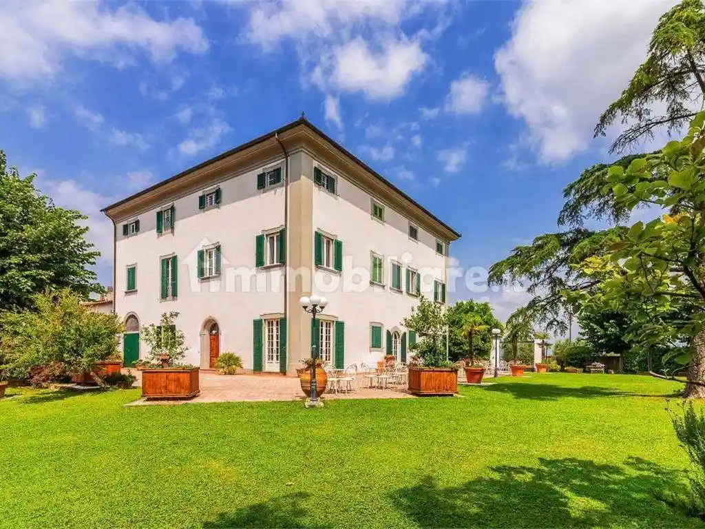 Villa in vendita a Quarrata