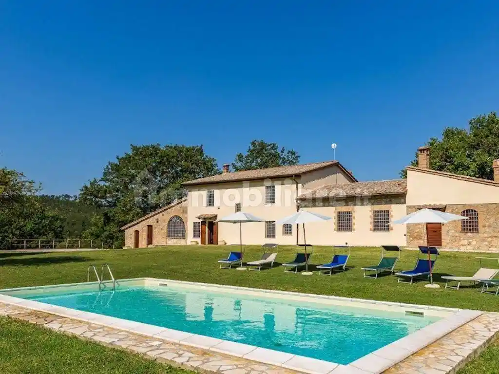 Rustico - Casale in vendita a Sarteano