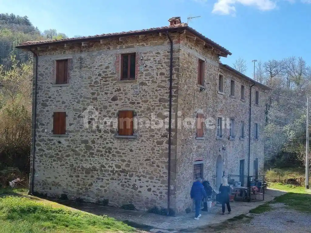 Rustico - Casale in vendita a Arezzo