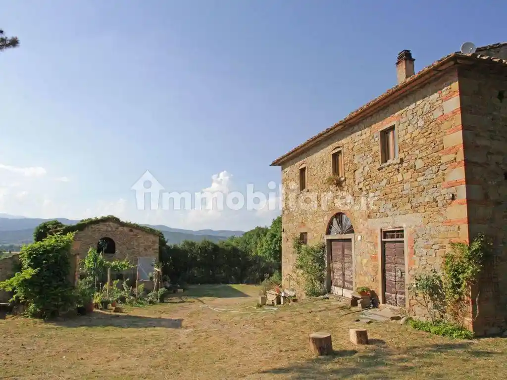Rustico - Casale in vendita a Arezzo