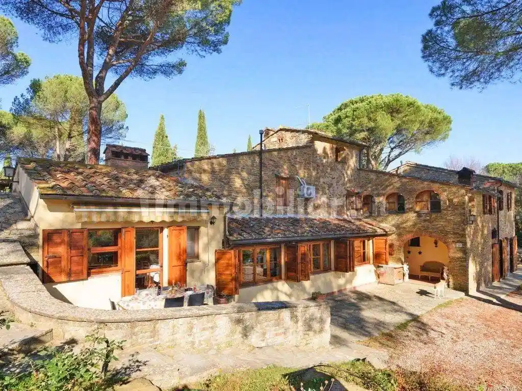 Rustico - Casale in vendita a Arezzo