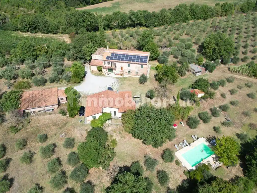 Rustico - Casale in vendita a Sinalunga