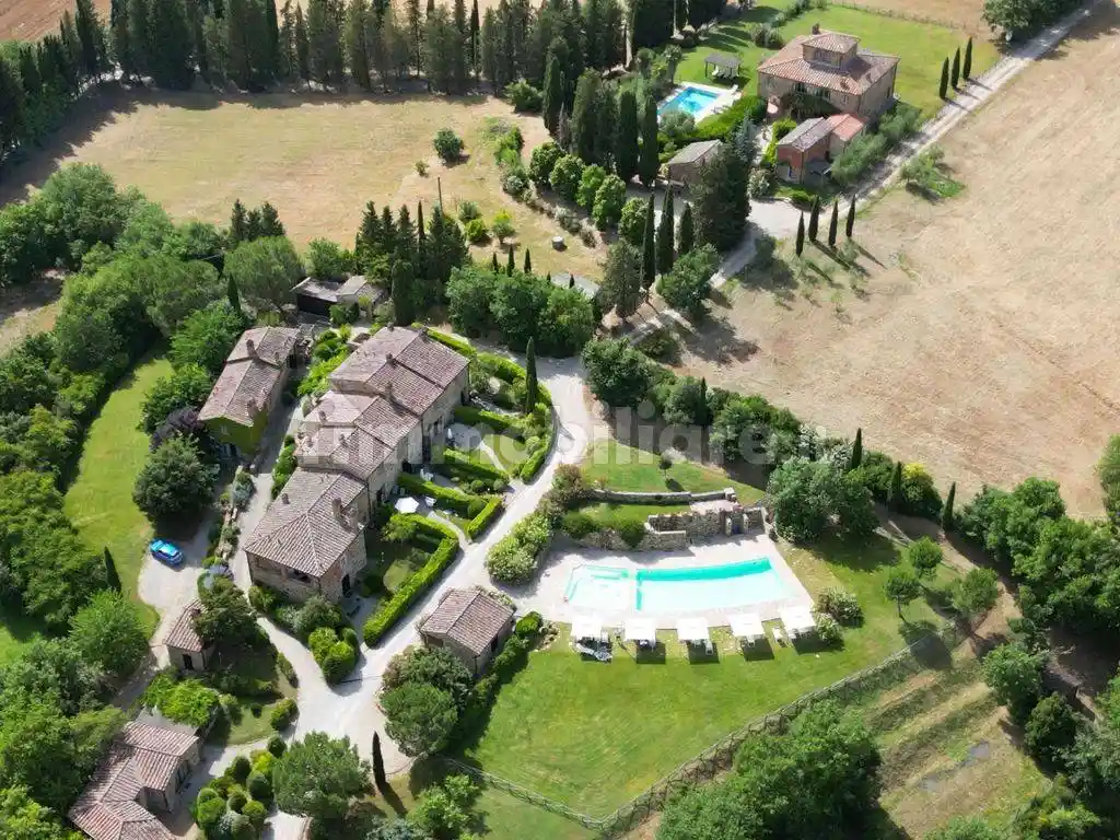 Rustico - Casale in vendita a Sinalunga