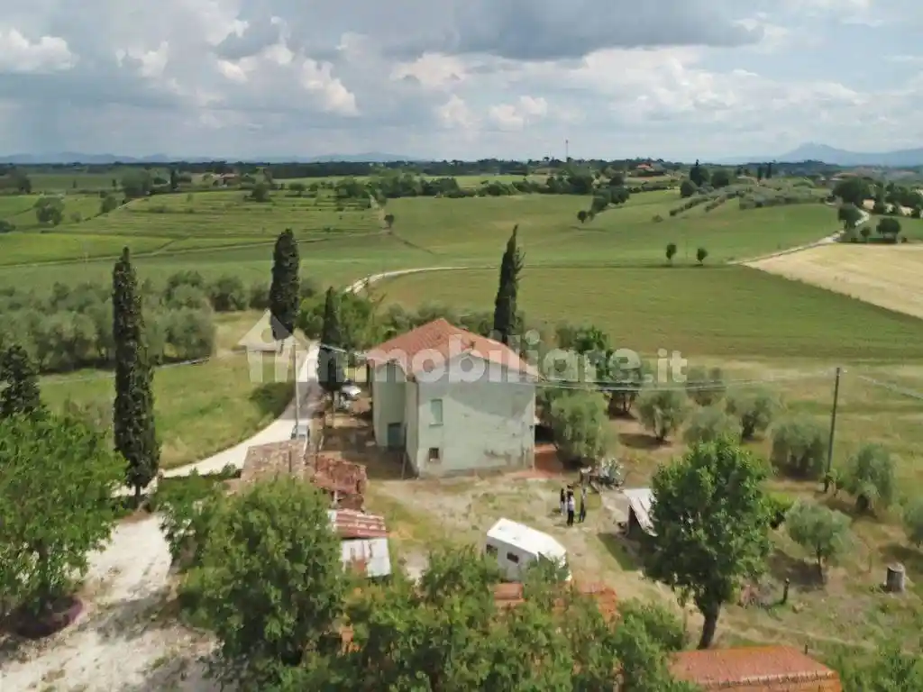 Rustico - Casale in vendita a Cortona