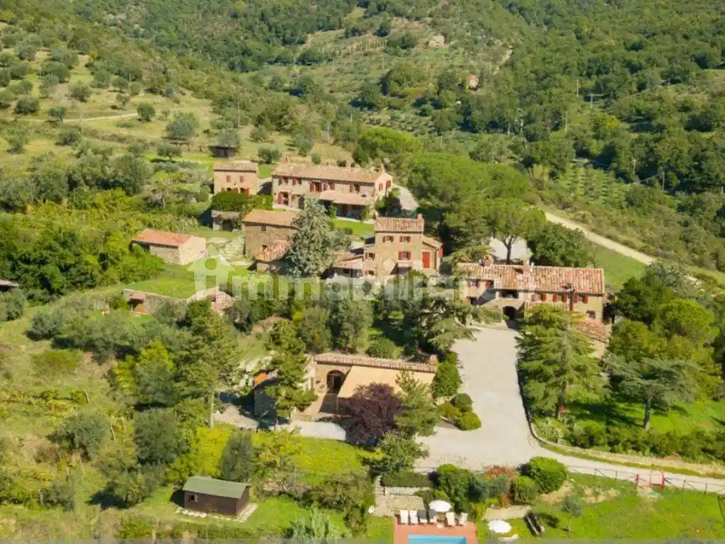 Rustico - Casale in vendita a Cortona