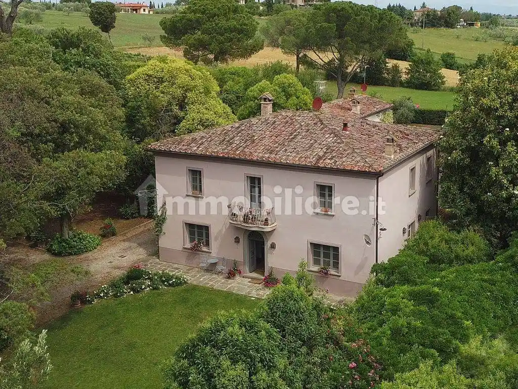 Rustico - Casale in vendita a Foiano della Chiana