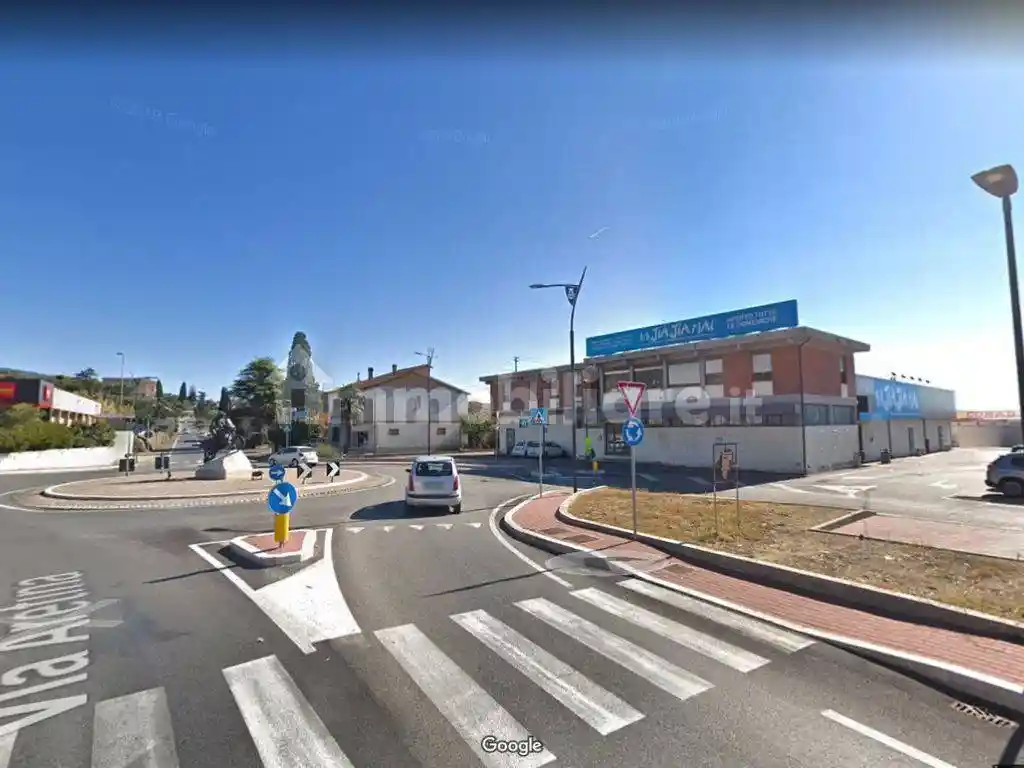 Palazzo - Edificio in vendita a Castiglion Fiorentino