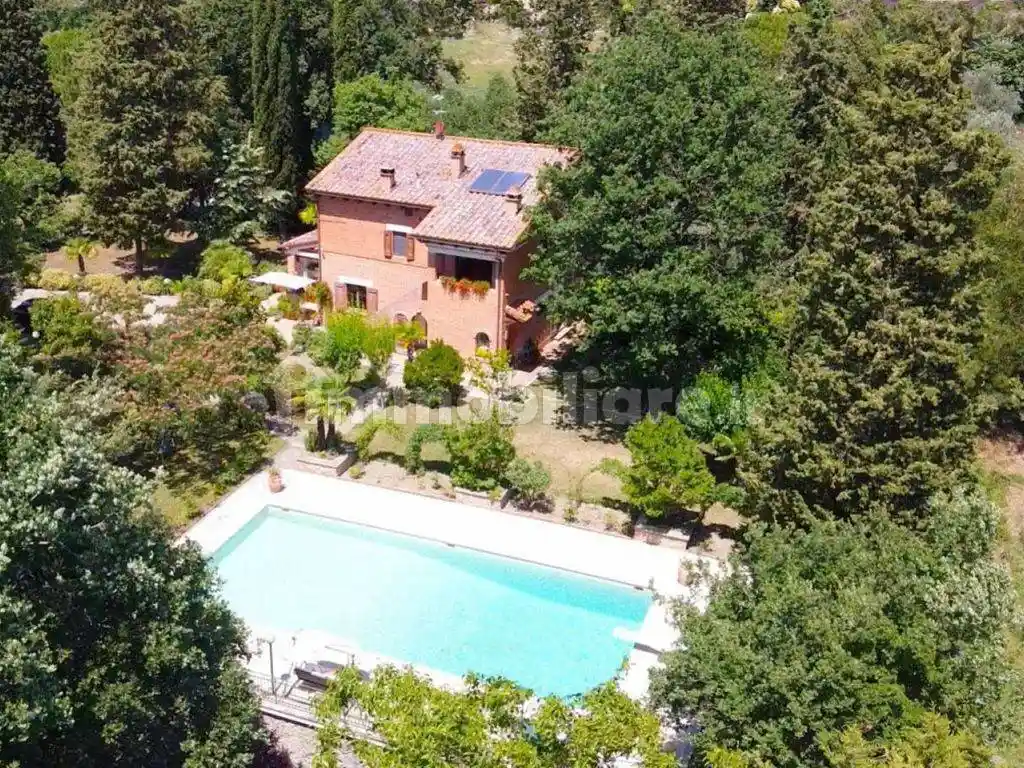 Rustico - Casale in vendita a Cetona