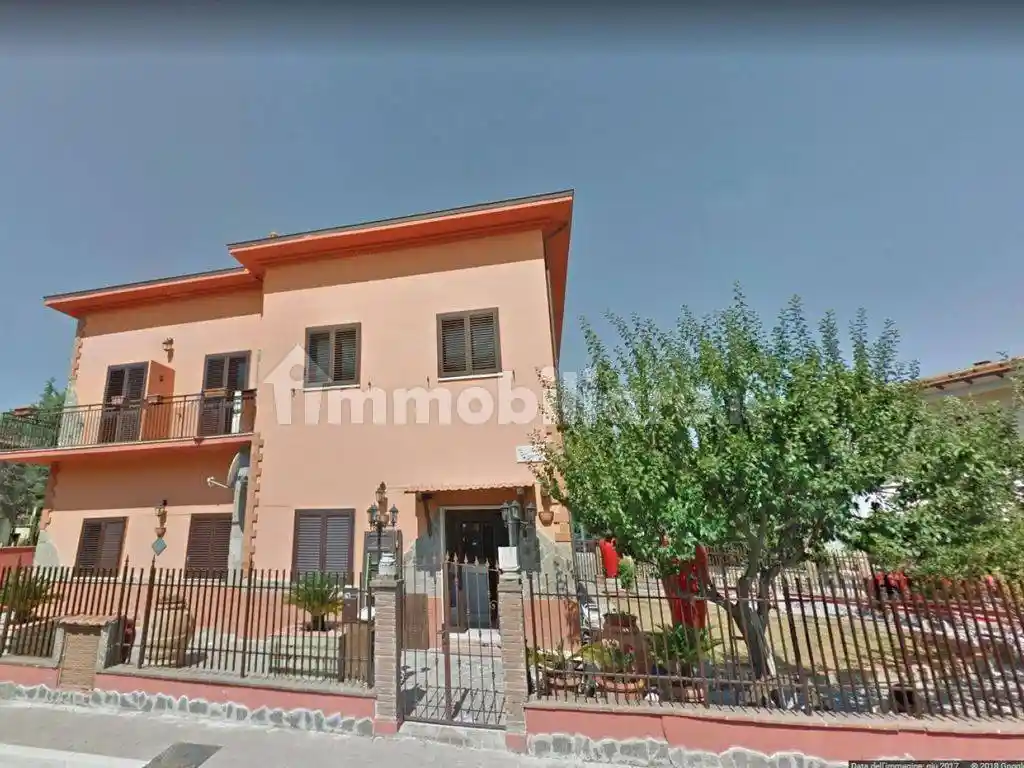 Villa in vendita a Sinalunga