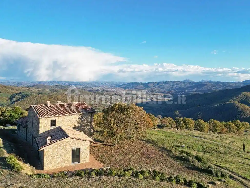 Rustico - Casale in vendita a Città di Castello