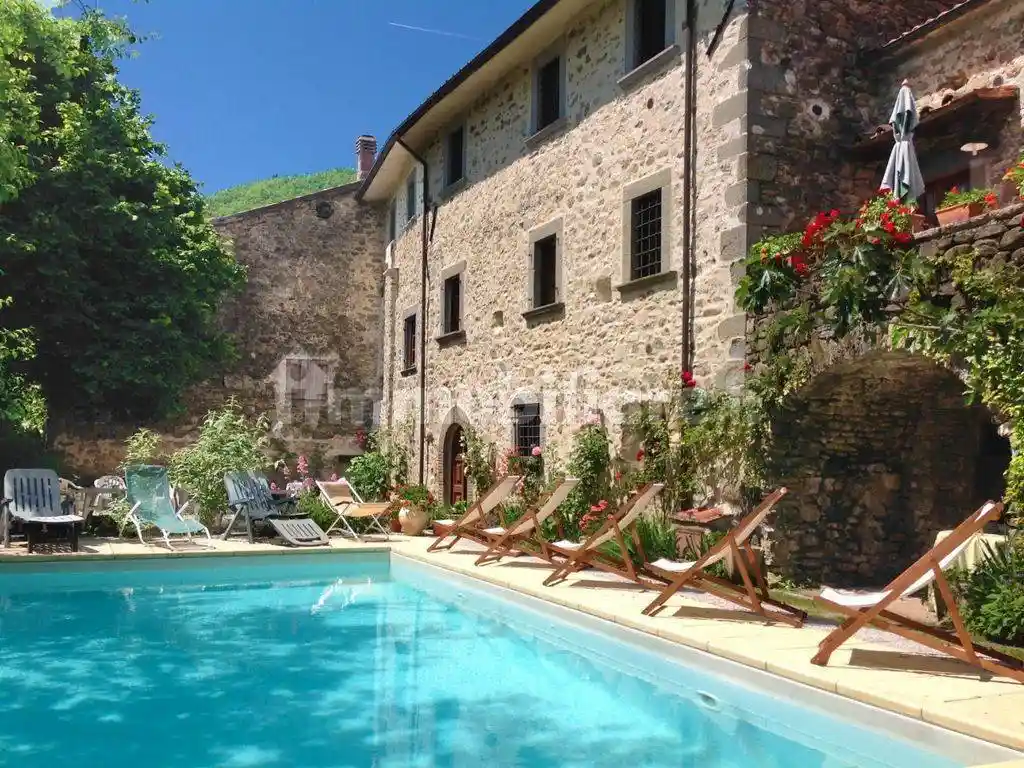 Villa in vendita a Licciana Nardi