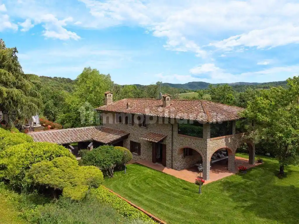 Rustico - Casale in vendita a Arezzo