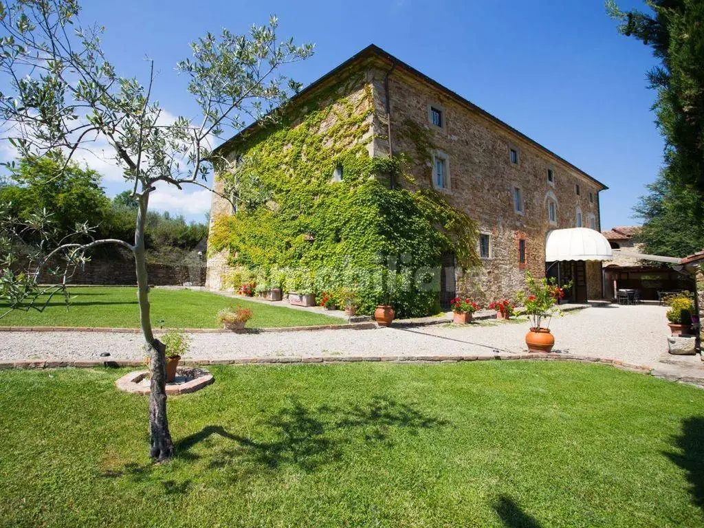 Rustico - Casale in vendita a Arezzo