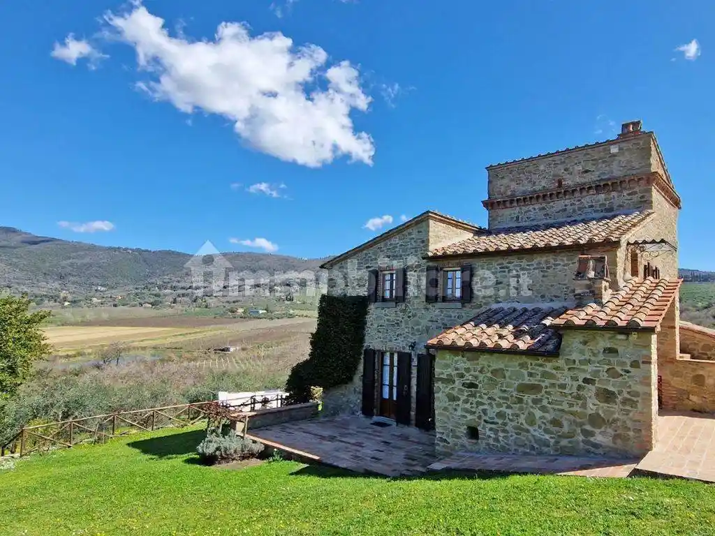Rustico - Casale in vendita a Passignano sul Trasimeno