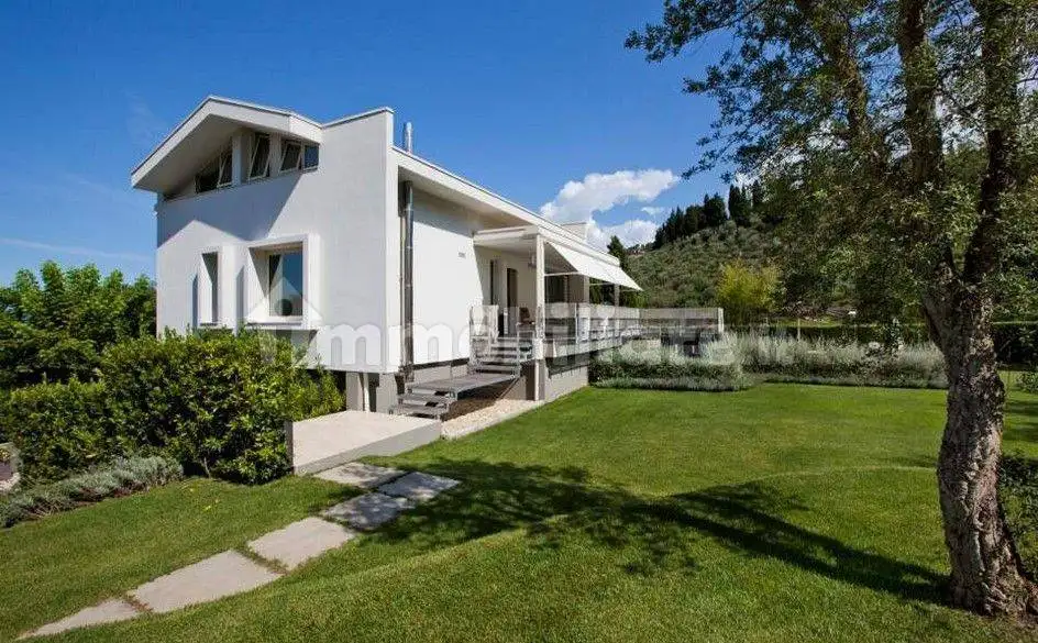 Villa in vendita a Massarosa