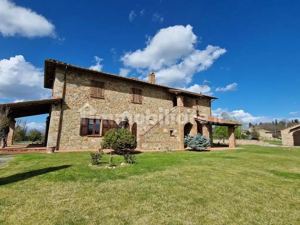 Rustico - Casale in vendita a Foiano della Chiana