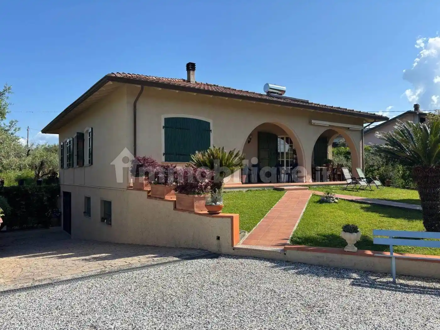 Villa in vendita a Sarzana