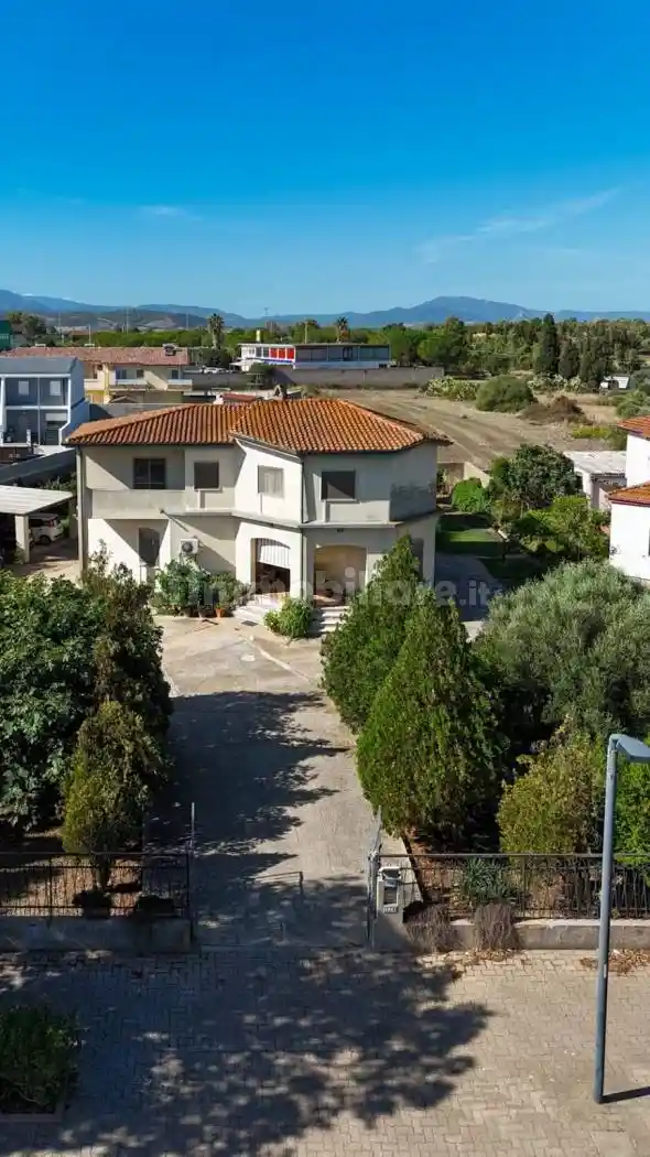 Villa in vendita a Uta