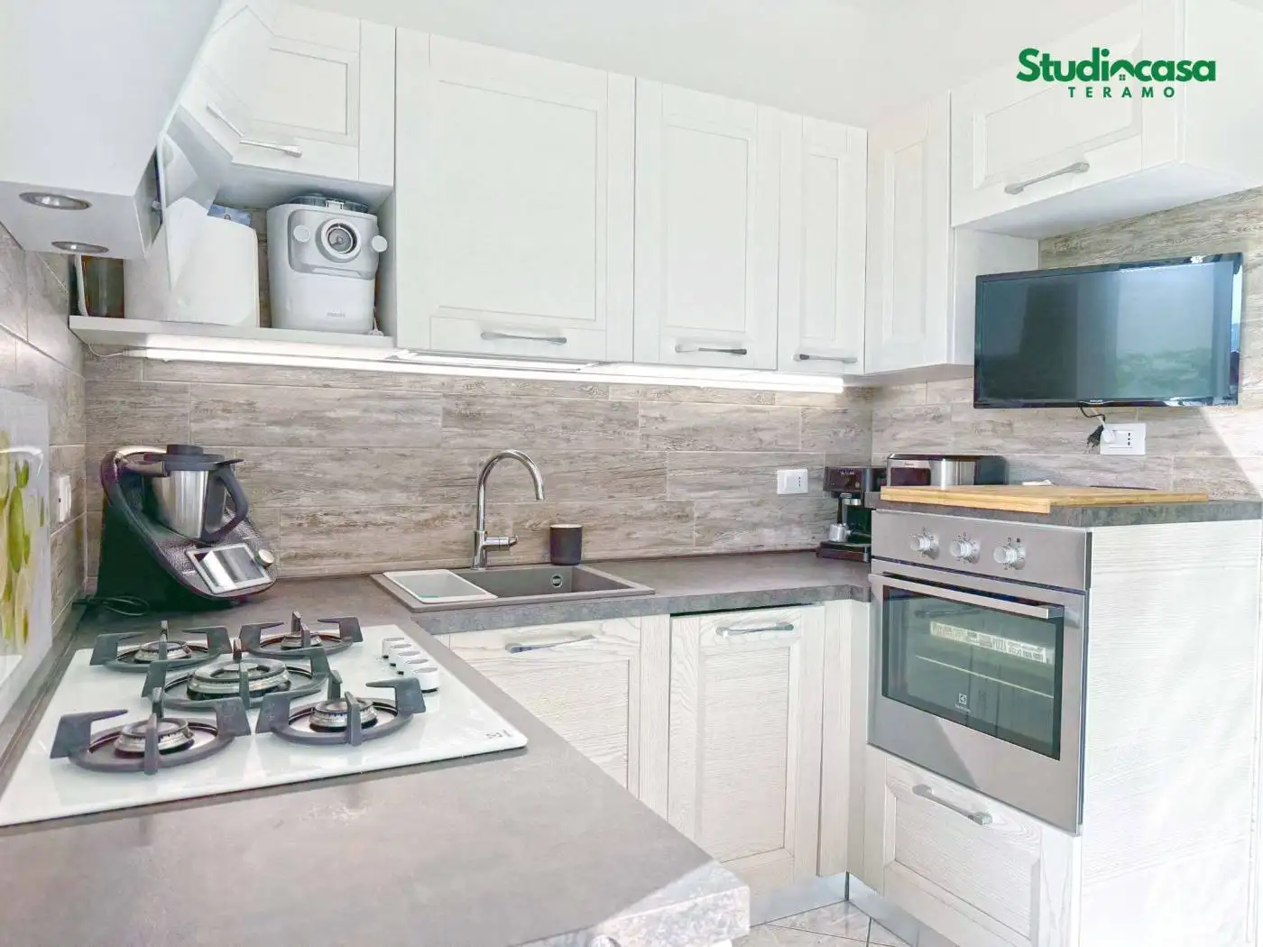 Trilocale Strada Statale del Gran Sasso, Bellante Stazione, Bellante - foto 5