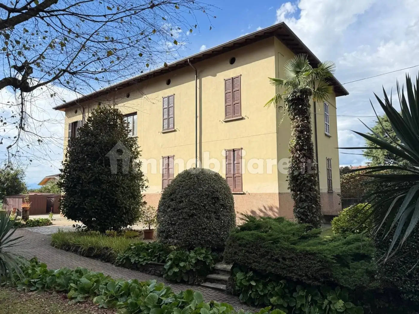 Casa indipendente in vendita a Caronno Varesino