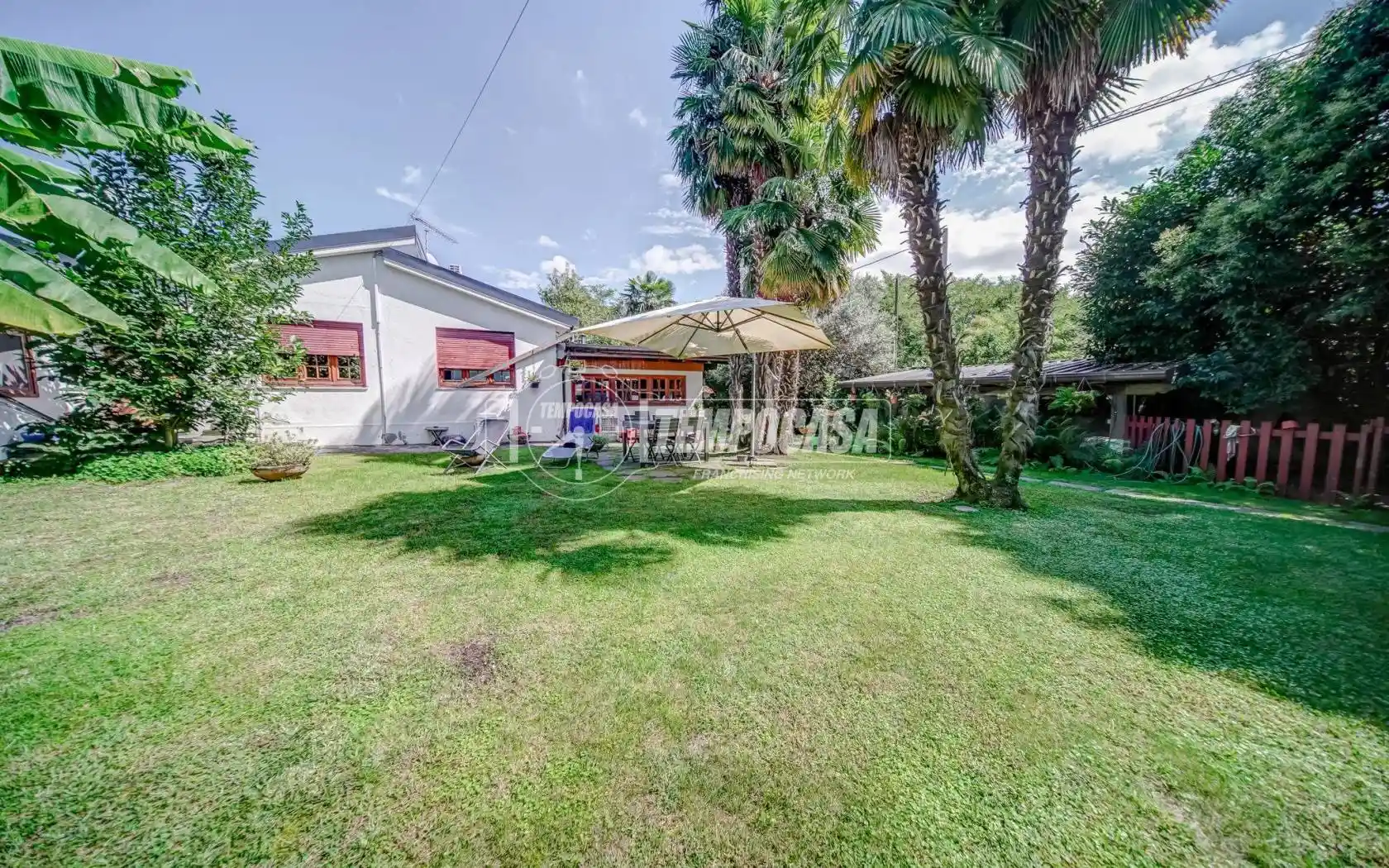 Villa in vendita a Dormelletto