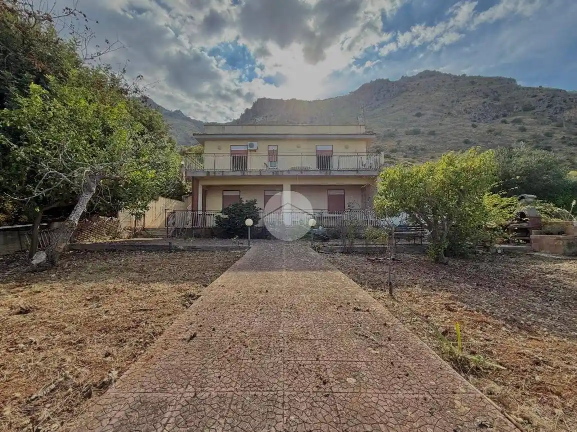 Villa in vendita a Carini