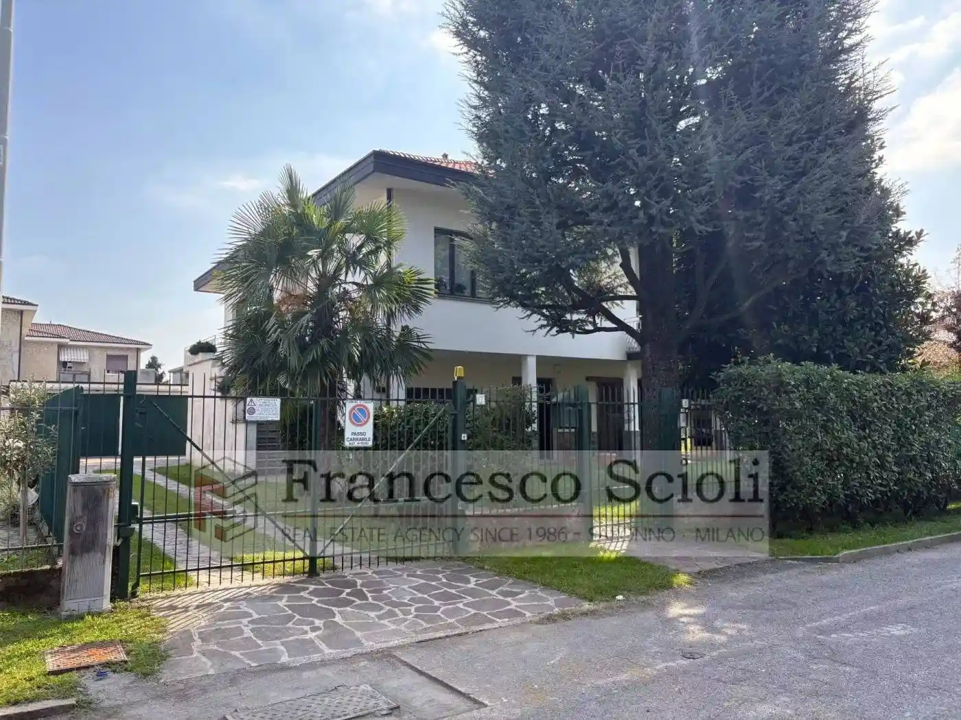Villa in vendita a Lainate