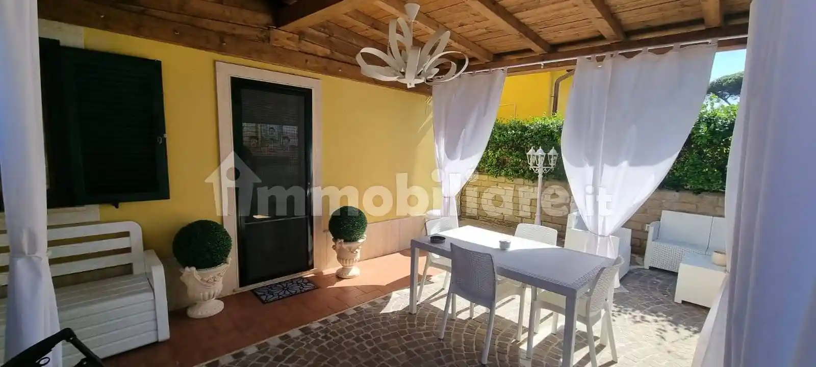 Villa in vendita a Fiumicino