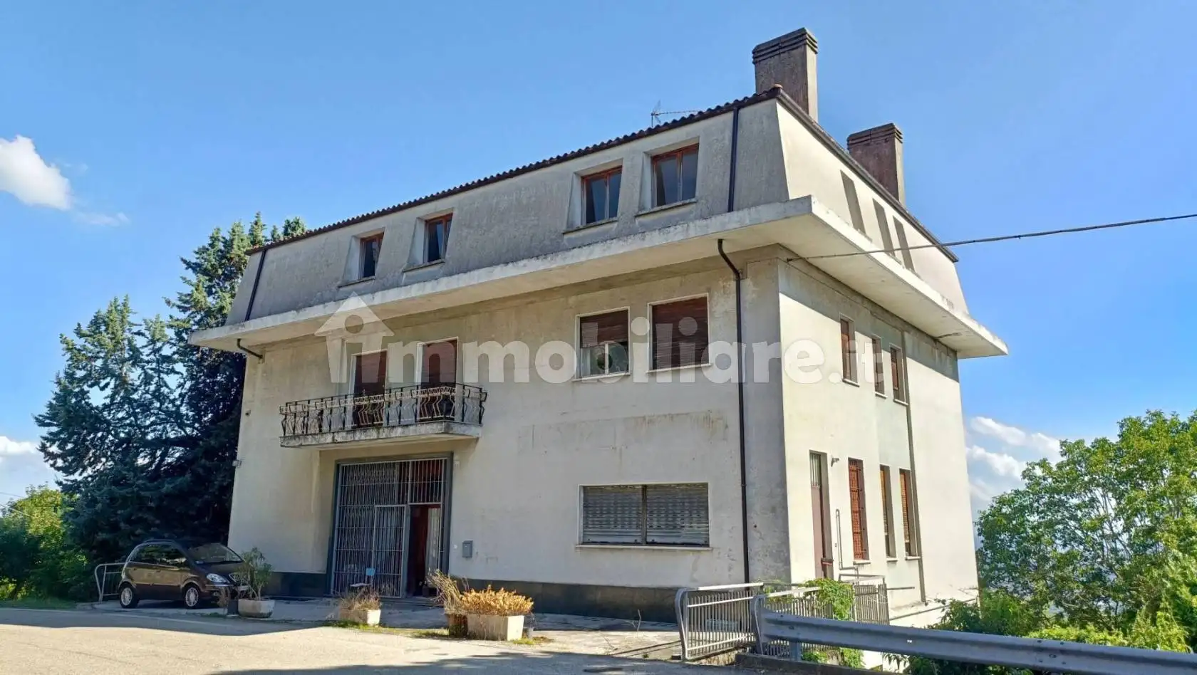 Palazzo - Edificio in vendita a Albugnano