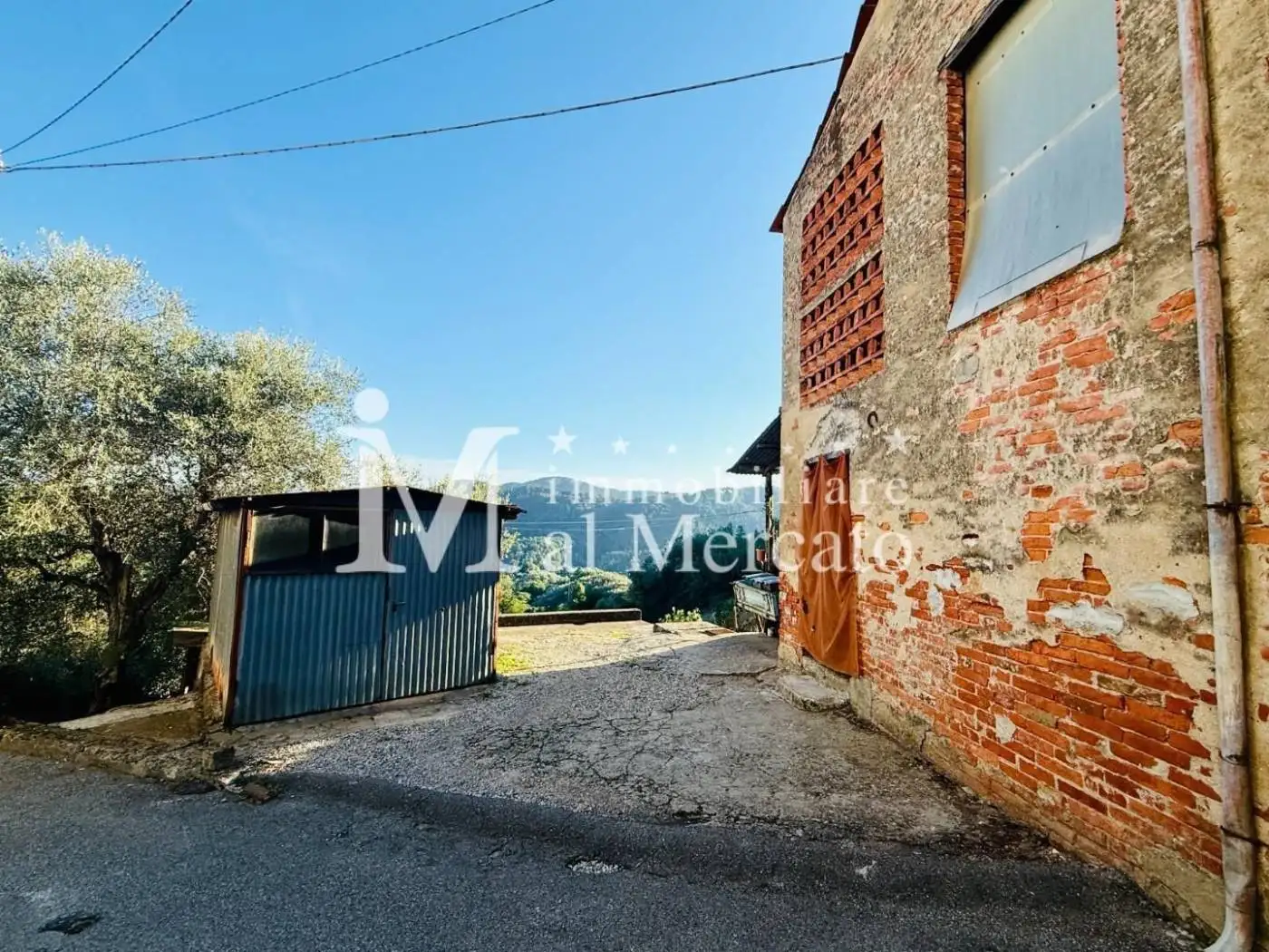 Casa indipendente in vendita a Lucca
