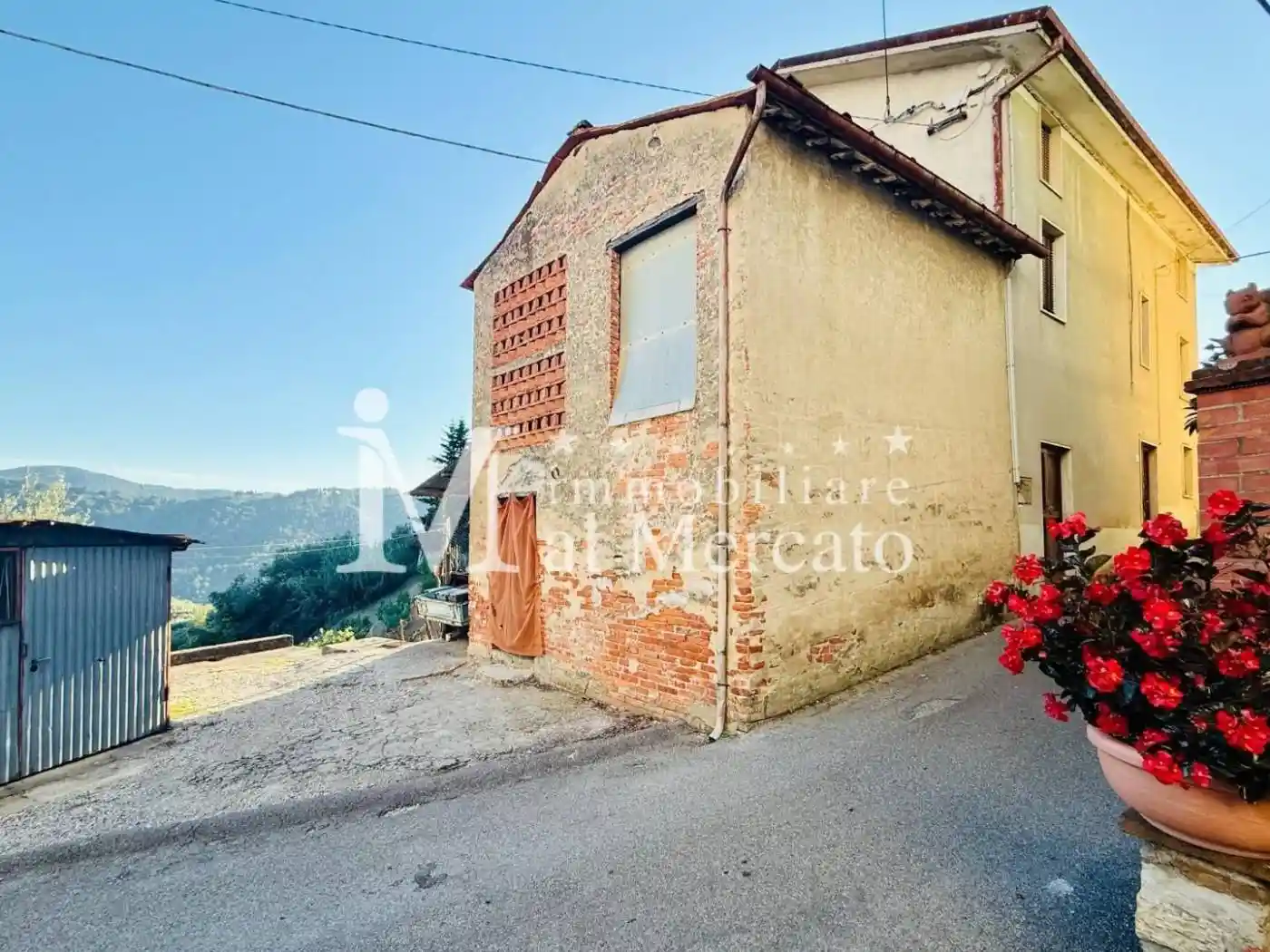 Terratetto unifamiliare 160 m², da ristrutturare, Chiatri - Piazzano, Lucca - foto 3