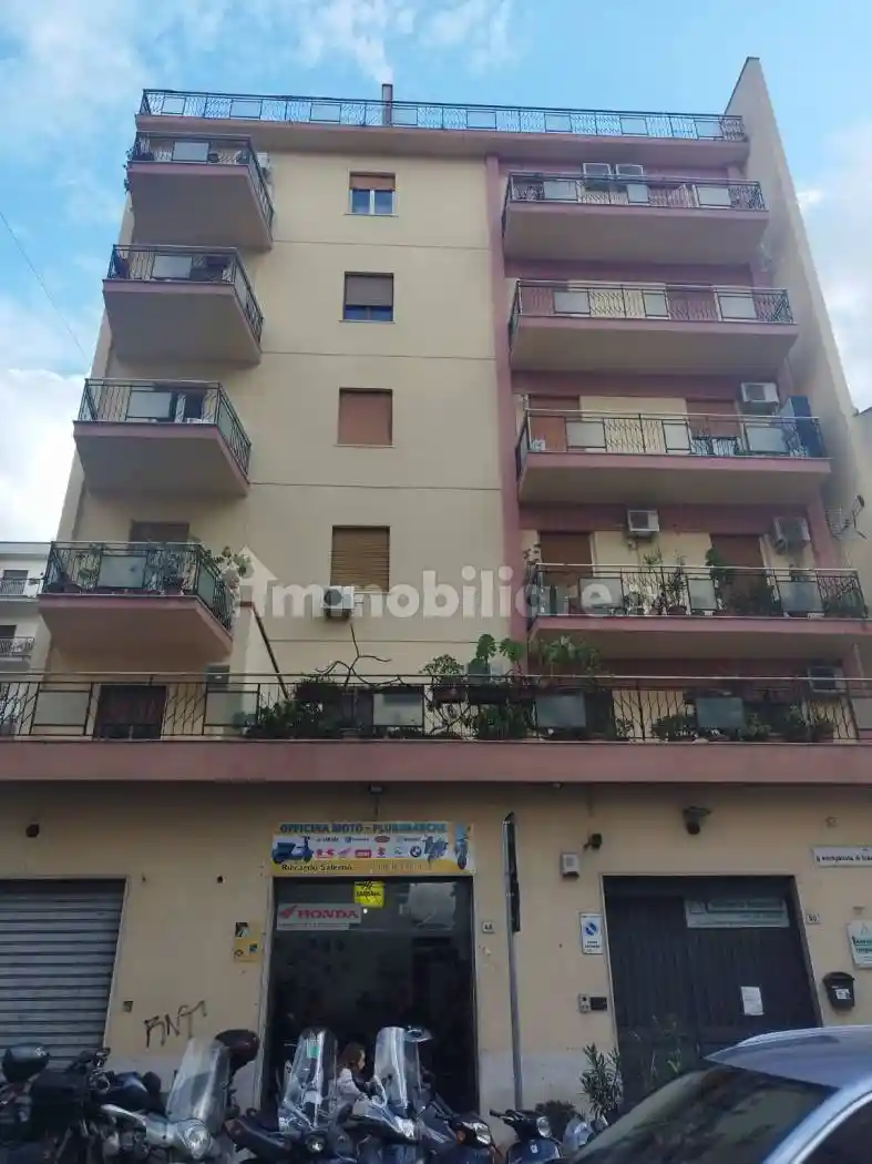 Appartamento in vendita a Palermo
