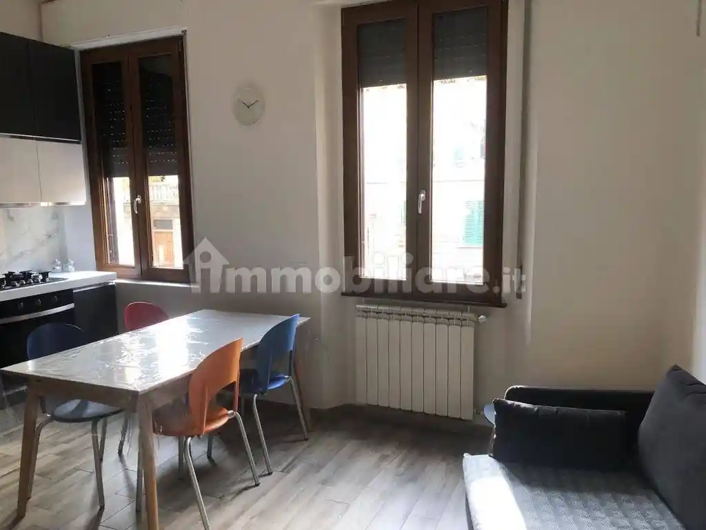 Quadrilocale ottimo stato, primo piano, Ponte alla Vittoria, Firenze - foto 2