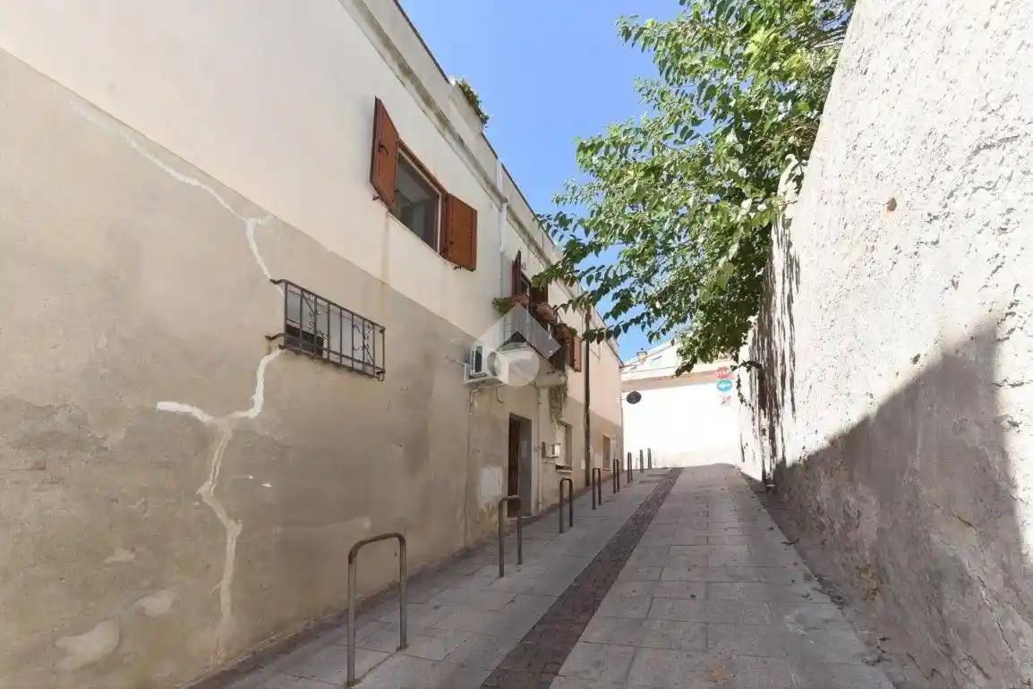 Bilocale via Giovanni Siotto Pintor 82, Ospedale, Cagliari - foto 3