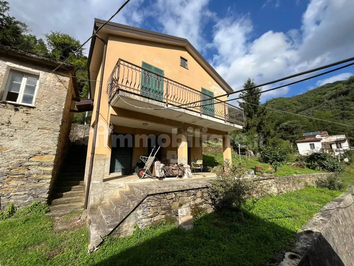 Casa indipendente in vendita a Carasco