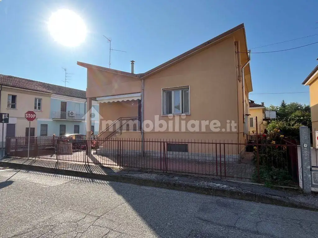 Villa unifamiliare, buono stato, 91 m², Centro, Brembio - foto 3