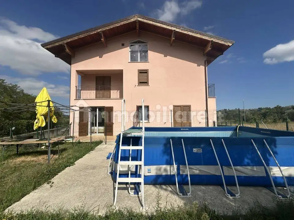 Villa in vendita a Campli